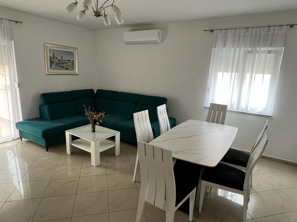 Apartments Purkovic Vodice Eksteriør billede